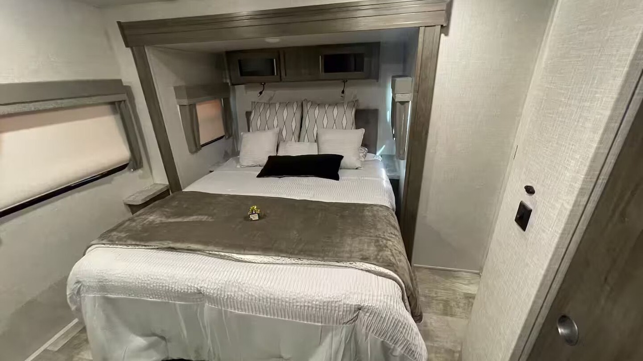 Photo of Bedroom in Edinburg