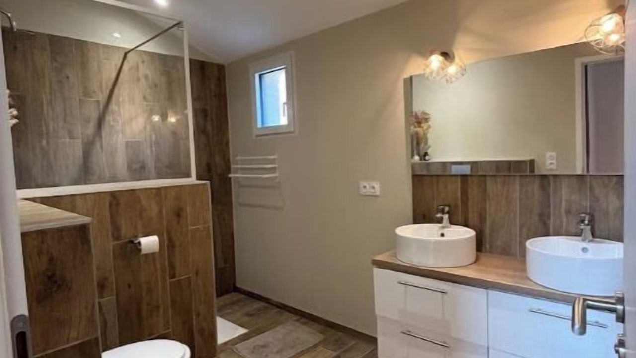 Photo of Bathroom in Thennelieres