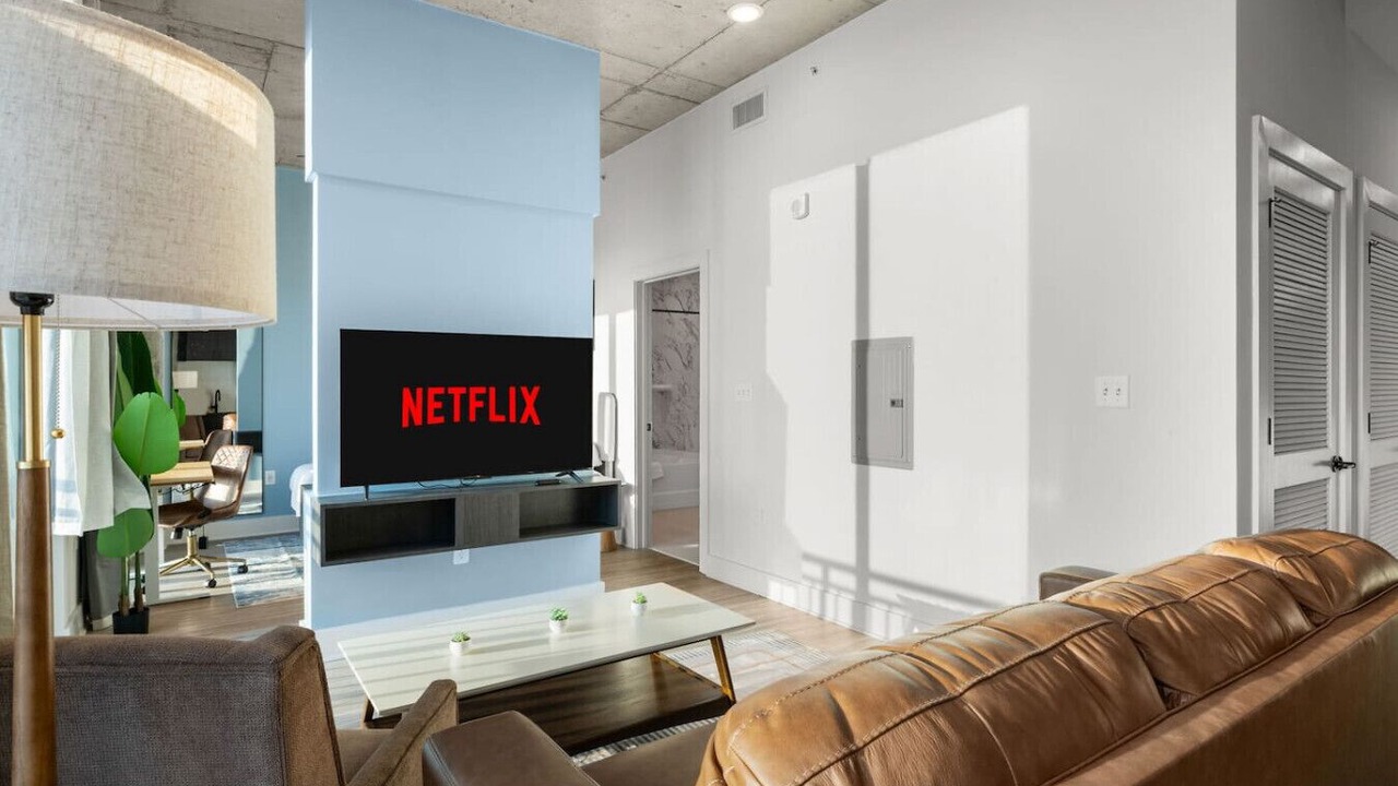 Photo of Livingroom in Channel District