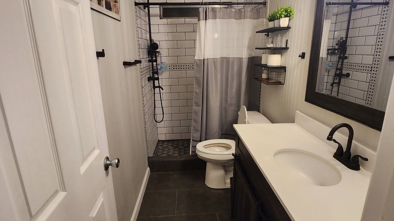 Photo of Bathroom in Oakhurst