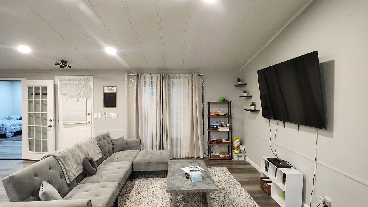 Photo of Livingroom in Oakhurst