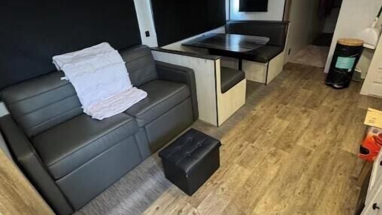 Photo of Livingroom in Lexington