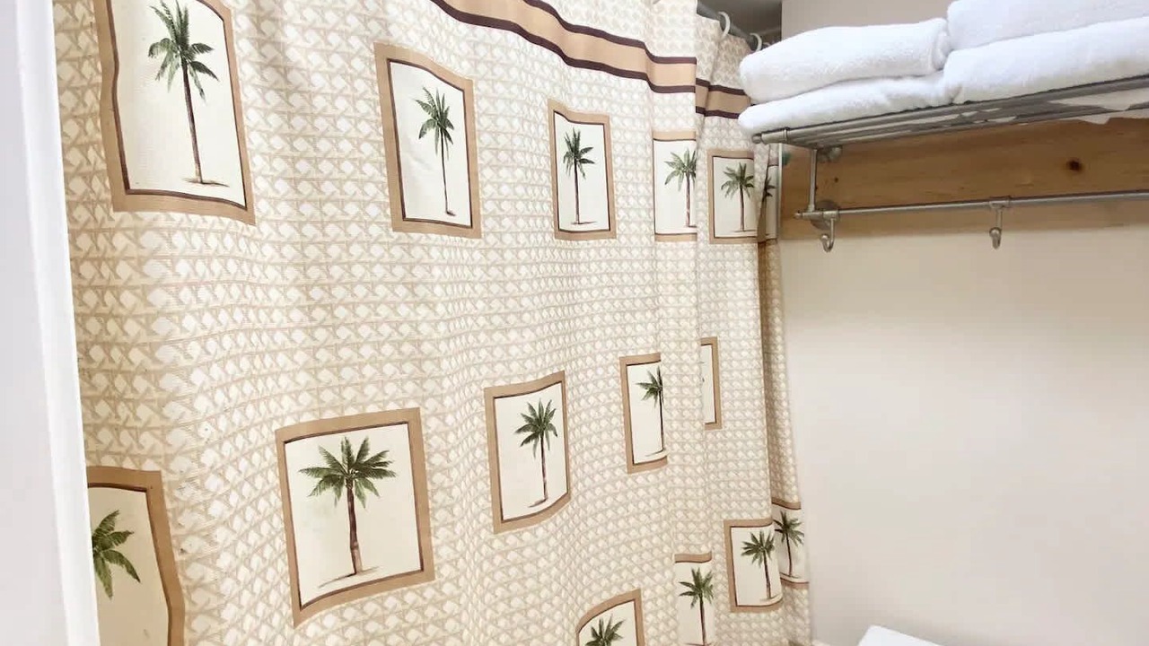 Photo of Bathroom in Punaluu