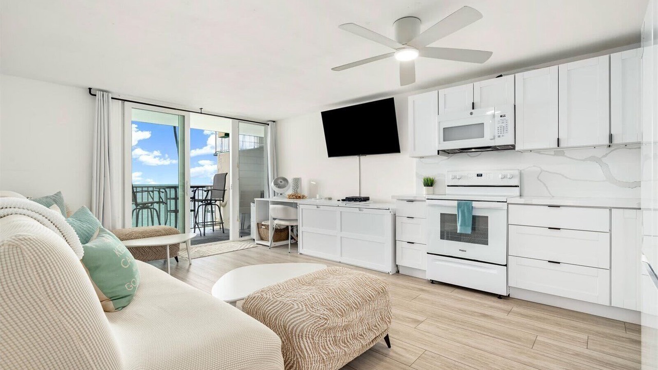 Photo of Others in Punaluu