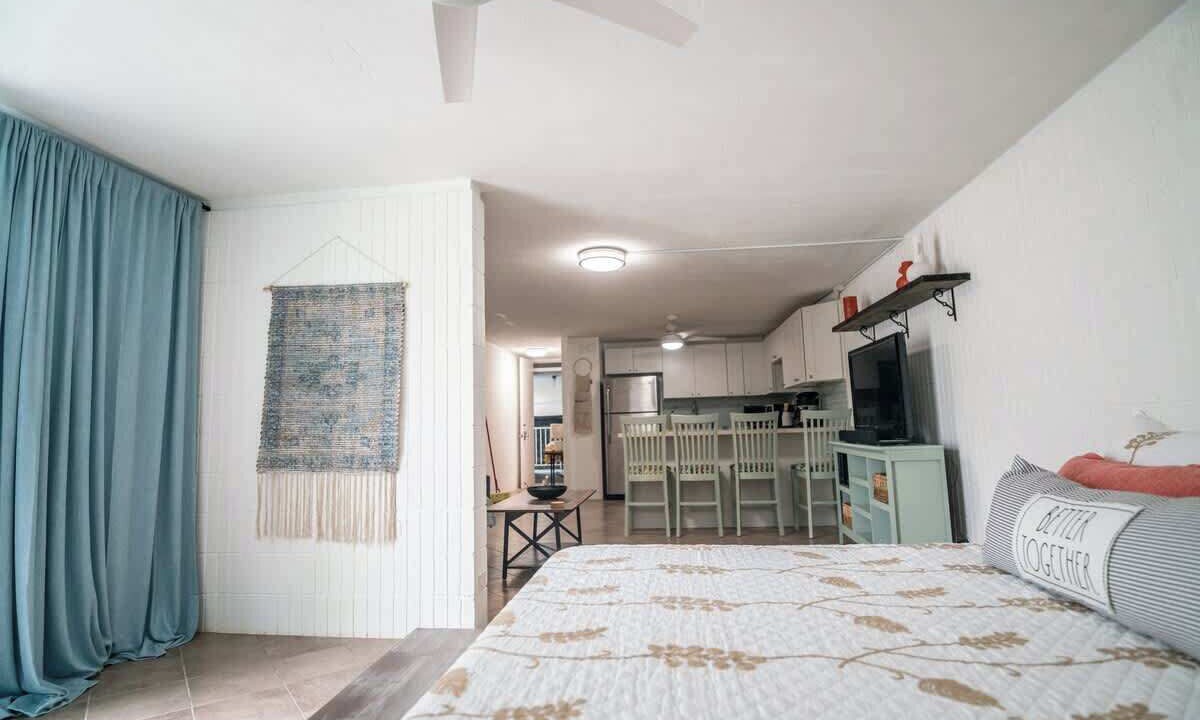 Photo of Bedroom in Punaluu