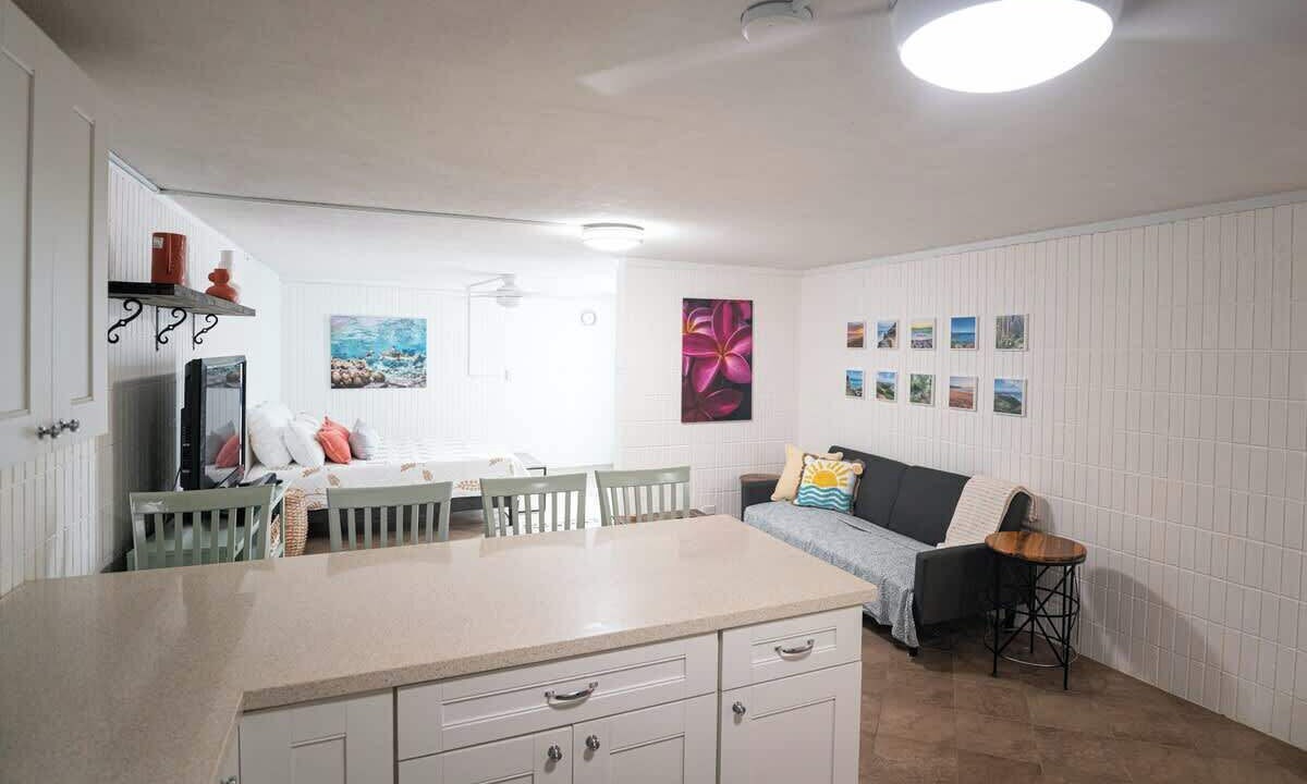 Photo of Livingroom in Punaluu