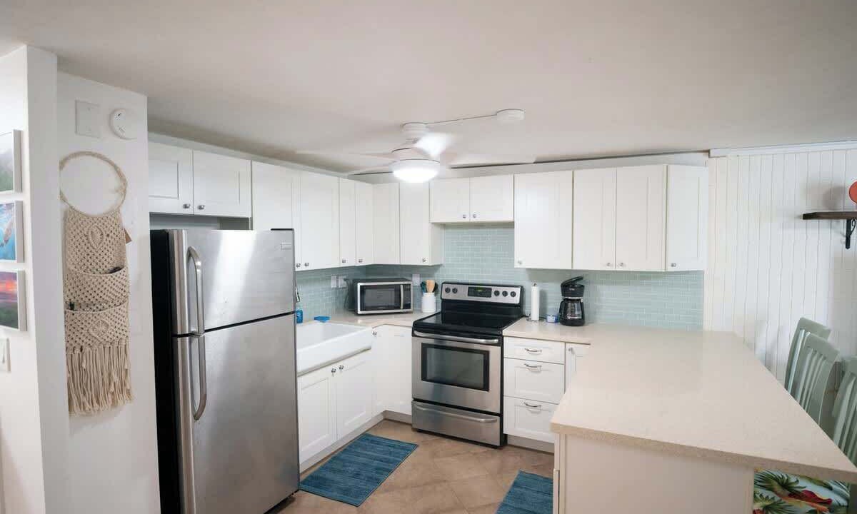 Photo of Kitchen in Punaluu