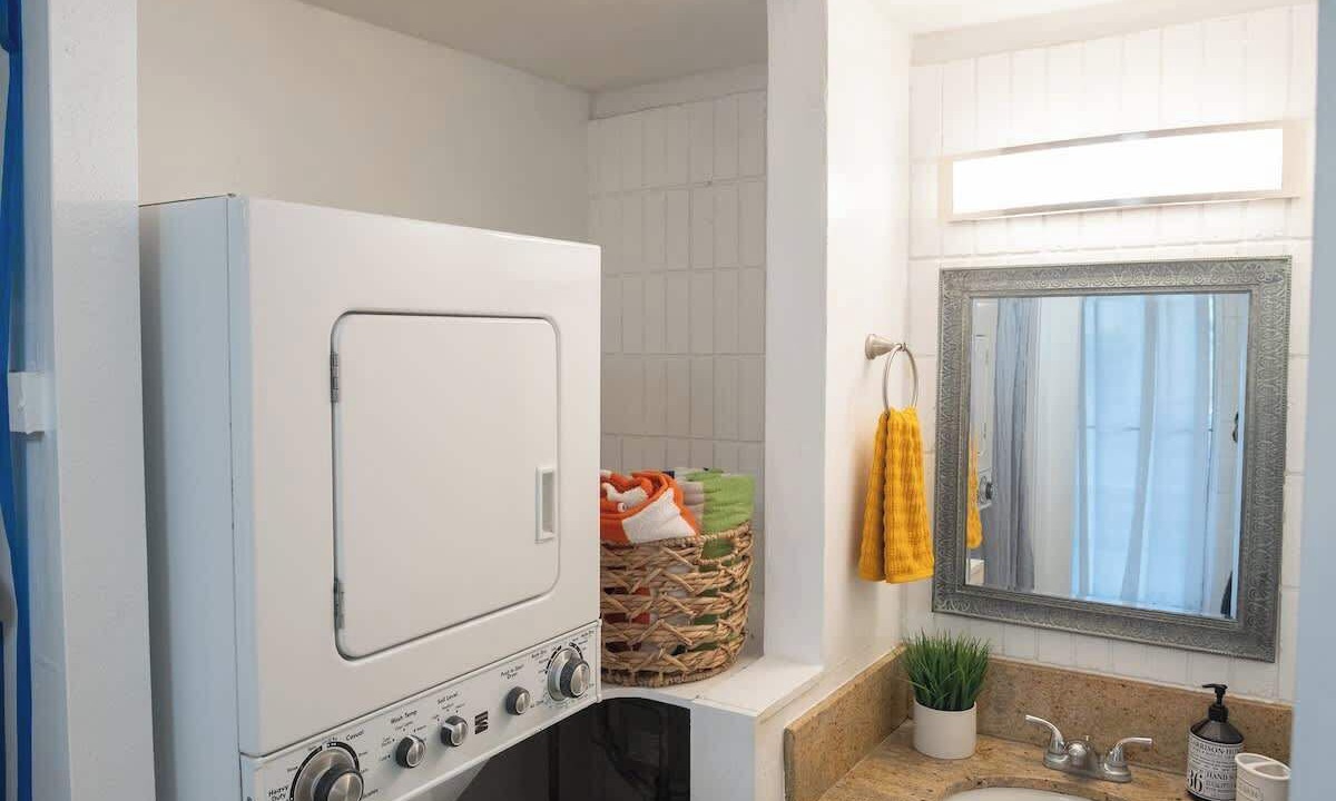 Photo of Bathroom in Punaluu