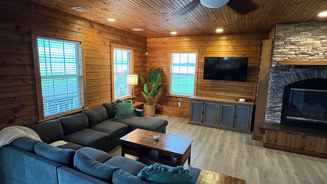Photo of Livingroom in Eufaula