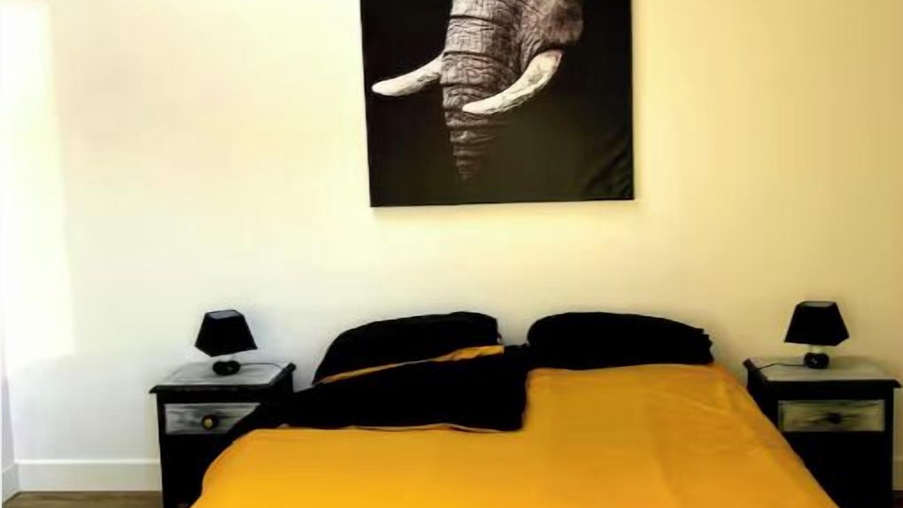 Photo of Bedroom in Saint-Etienne-de-Montluc