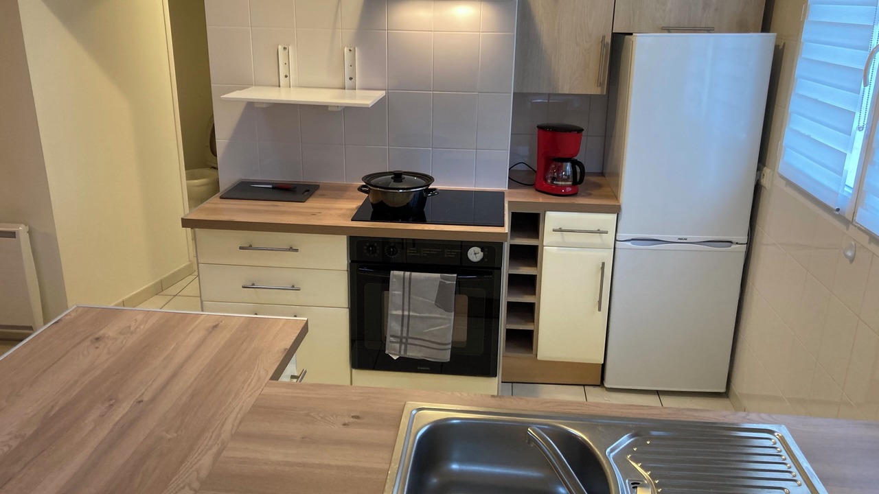Photo of Kitchen in Saint-Etienne-de-Montluc