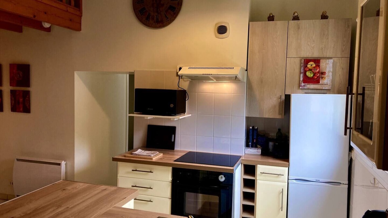 Photo of Kitchen in Saint-Etienne-de-Montluc