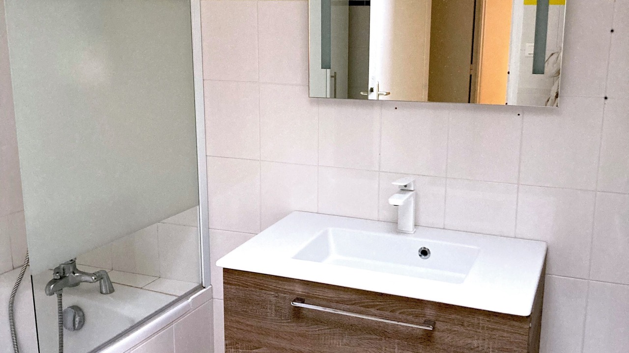 Photo of Bathroom in Saint-Etienne-de-Montluc