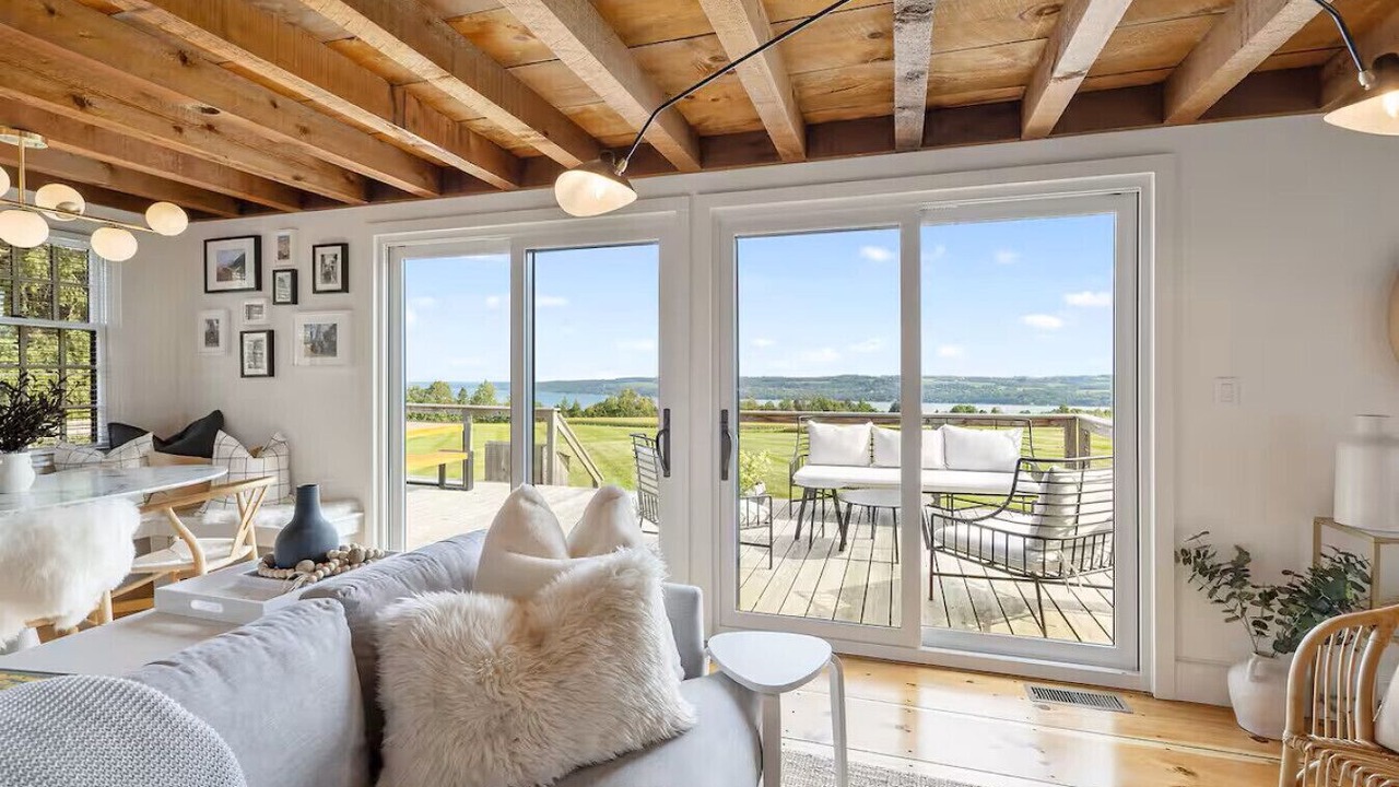Photo of Livingroom in Skaneateles