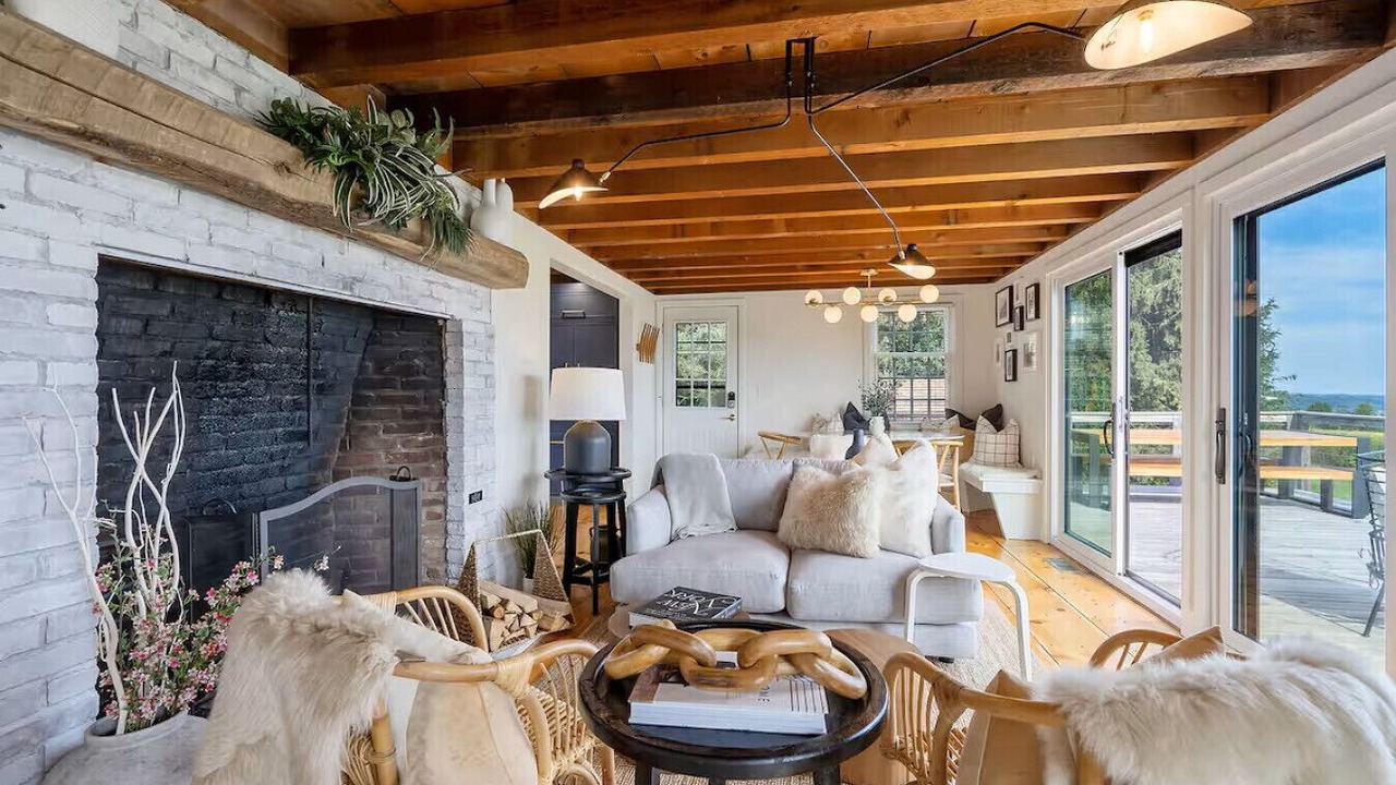Photo of Livingroom in Skaneateles