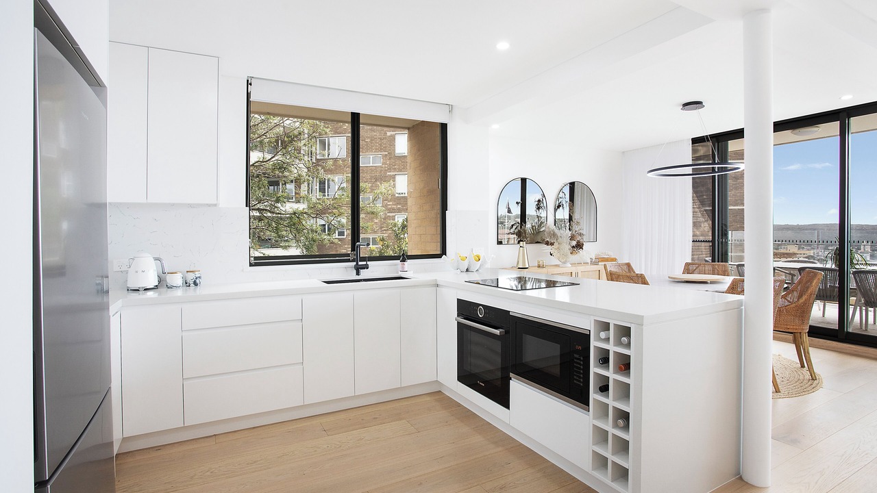 Photo of Others in Fairlight