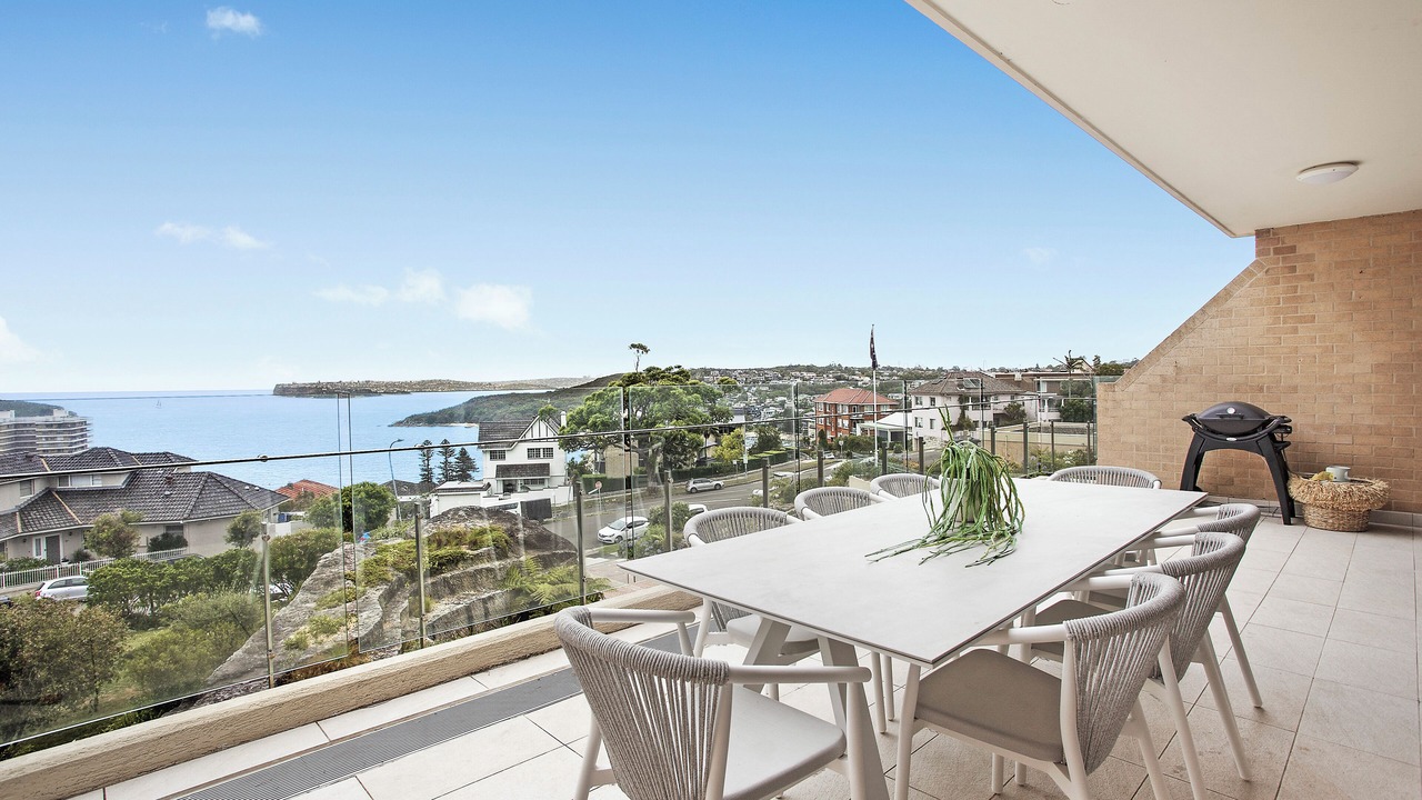 Photo of Others in Fairlight