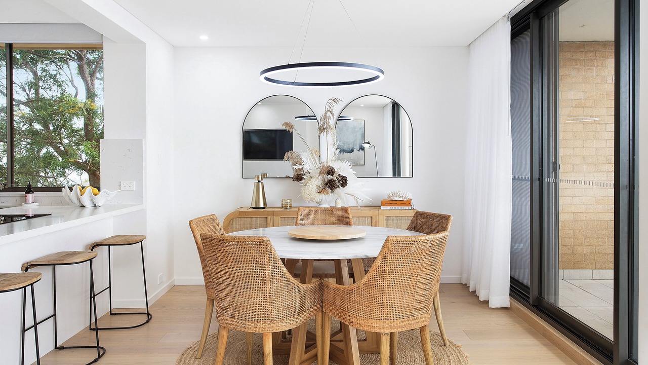 Photo of Others in Fairlight