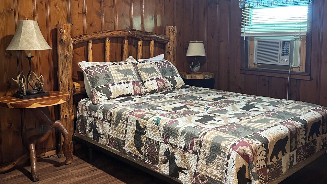 Photo of Bedroom in Steelville