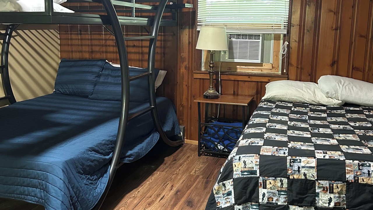 Photo of Bedroom in Steelville