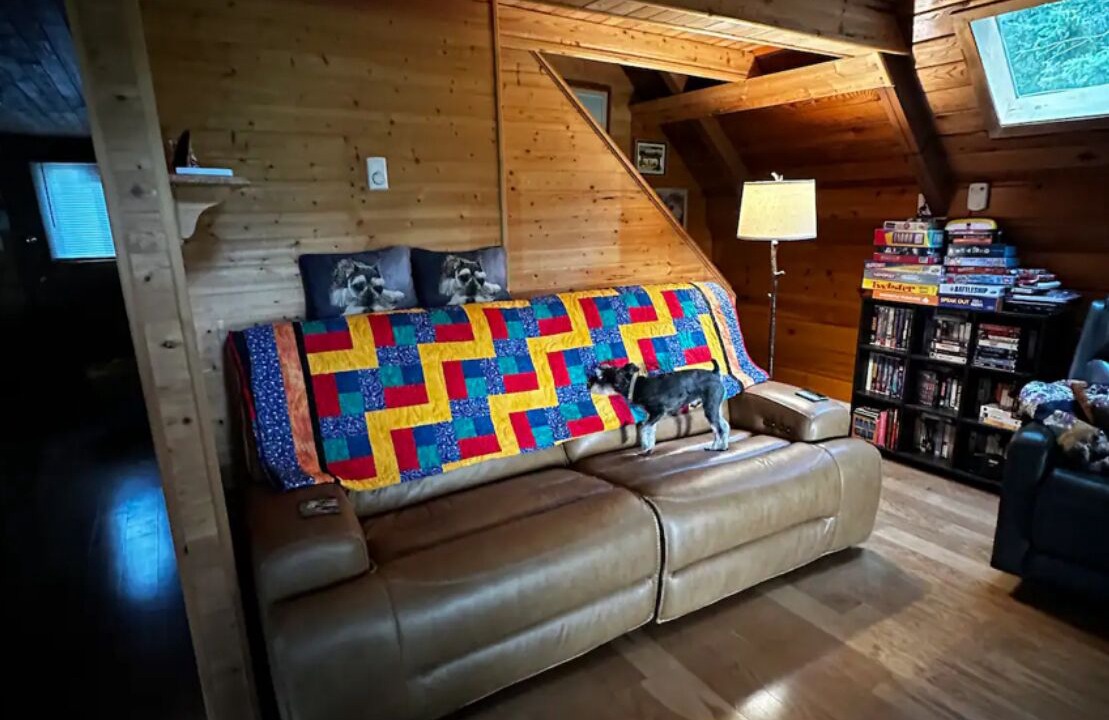 Photo of Livingroom in Beaconia