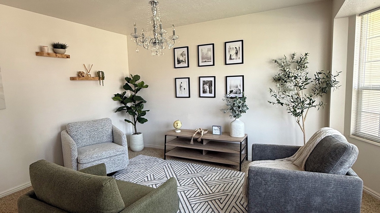 Photo of Livingroom in Provo