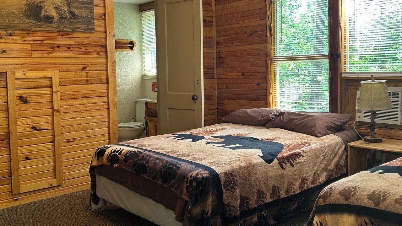 Photo of Bedroom in Steelville