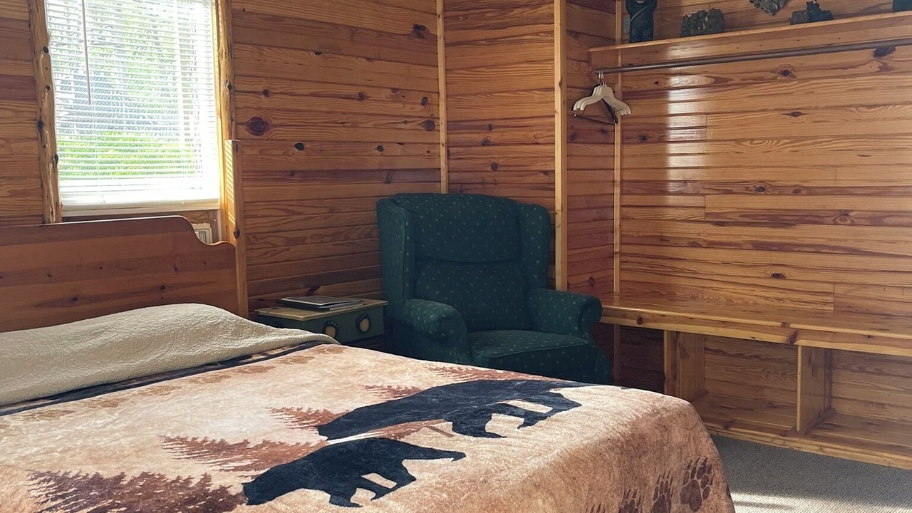 Photo of Bedroom in Steelville