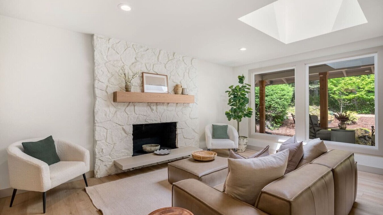 Photo of Livingroom in Gig Harbor