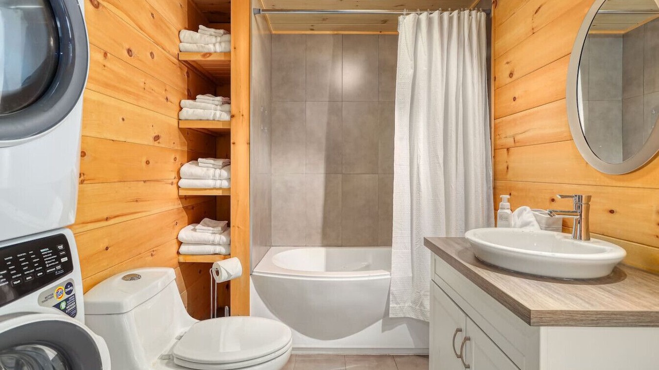 Photo of Bathroom in Mandeville