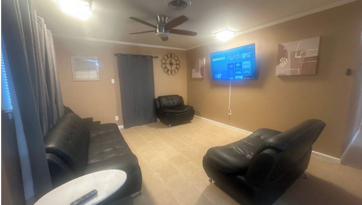 Photo of Livingroom in Big Spring