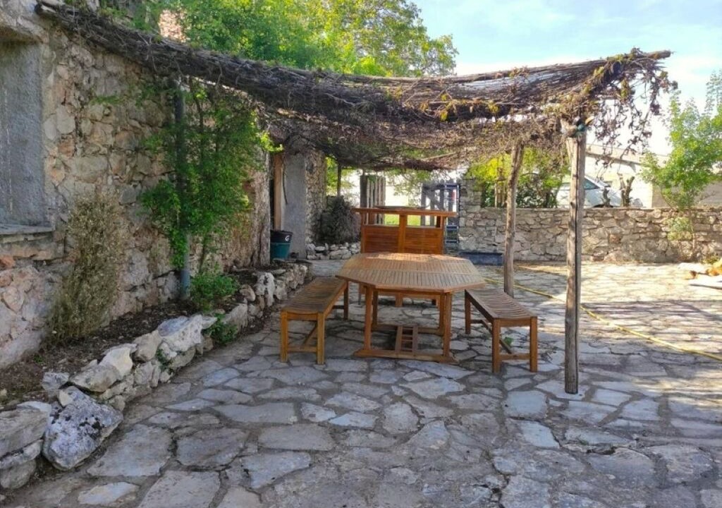 Photo of Outdoor in Navas