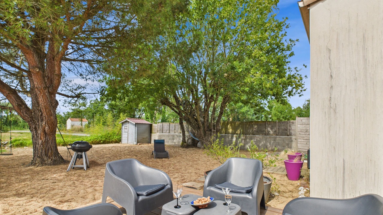 Photo of Patio Balcony in Les Conches