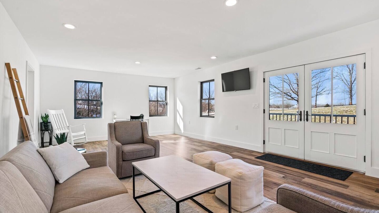 Photo of Livingroom in Leesburg