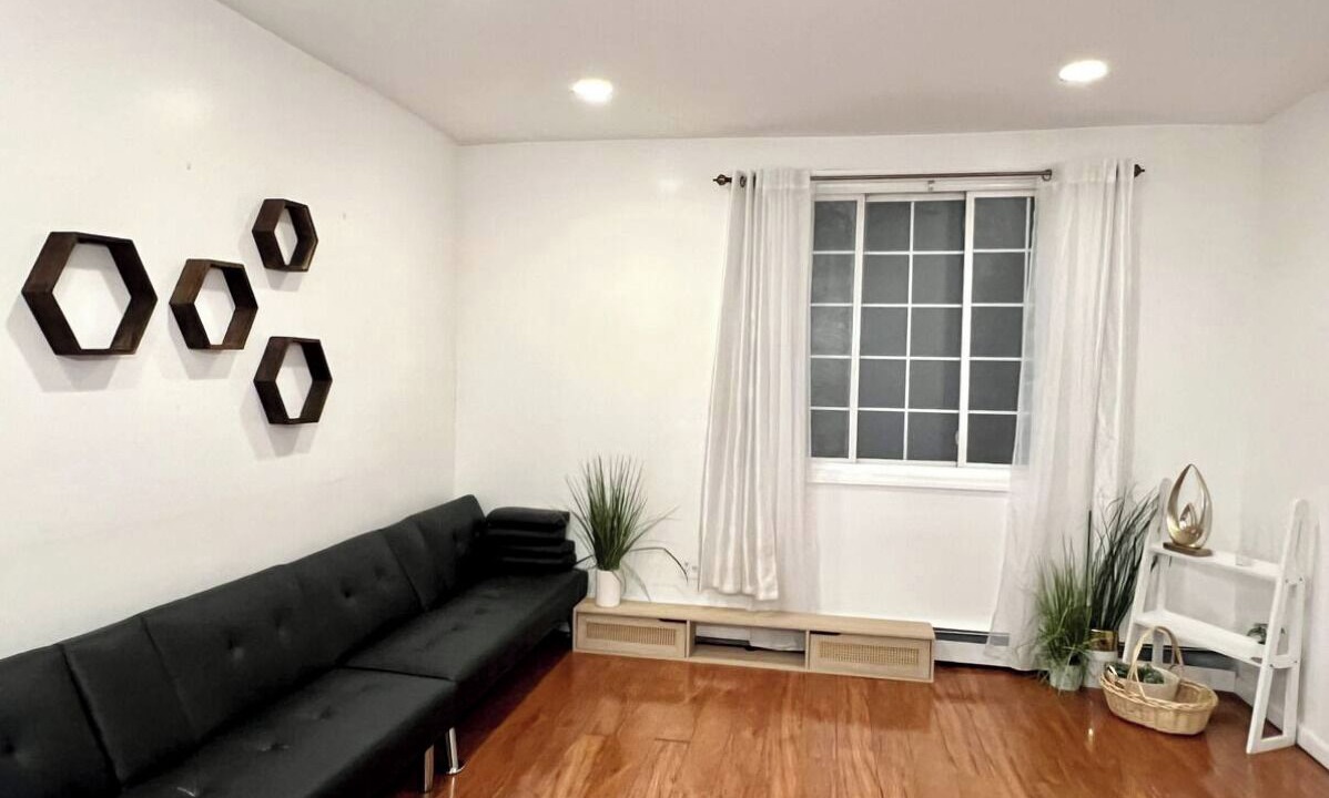 Photo of Livingroom in South Side