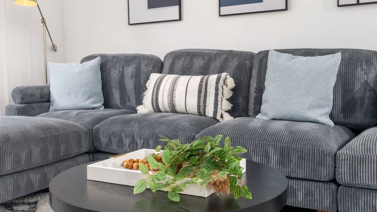 Photo of Livingroom in Northwest Columbus