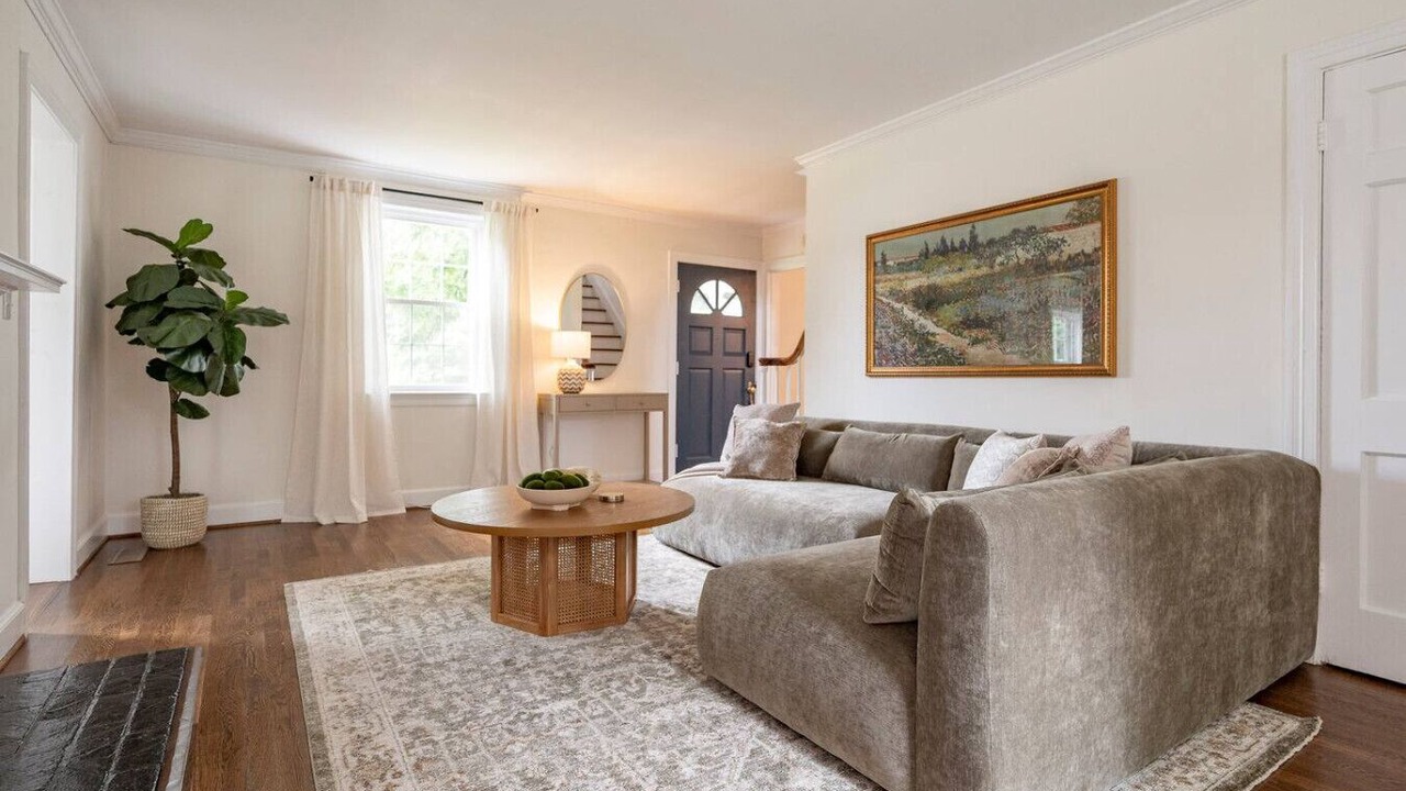 Photo of Livingroom in Lynchburg