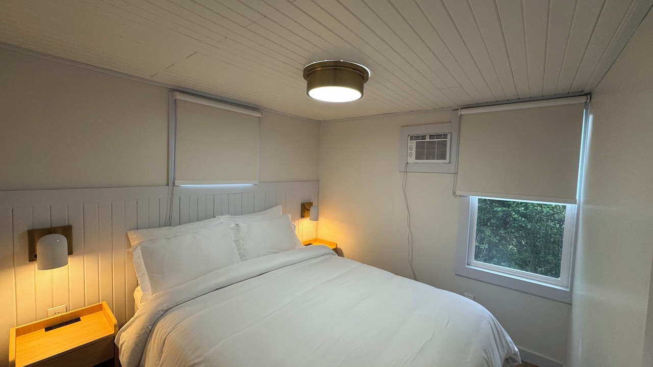Photo of Bedroom in Geneva-on-the-Lake