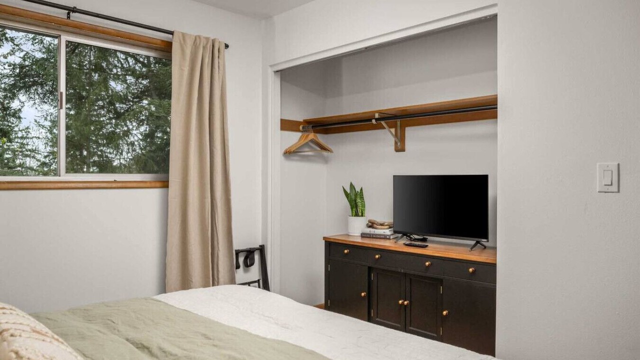 Photo of Bedroom in West Haven-Sylvan