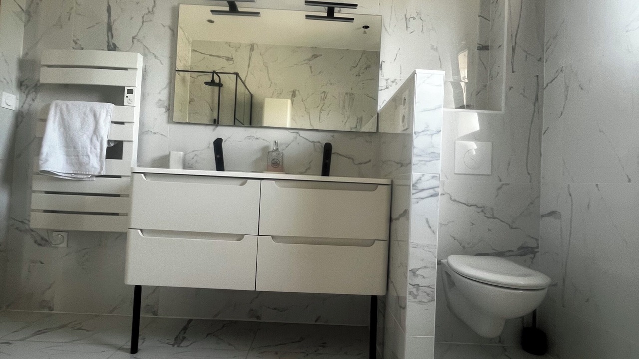 Photo of Bathroom in Malves-en-Minervois