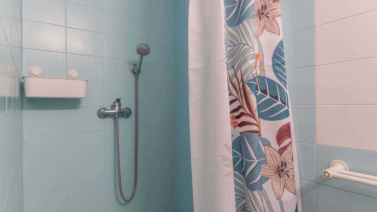 Photo of Bathroom in Roquefort-des-Corbieres