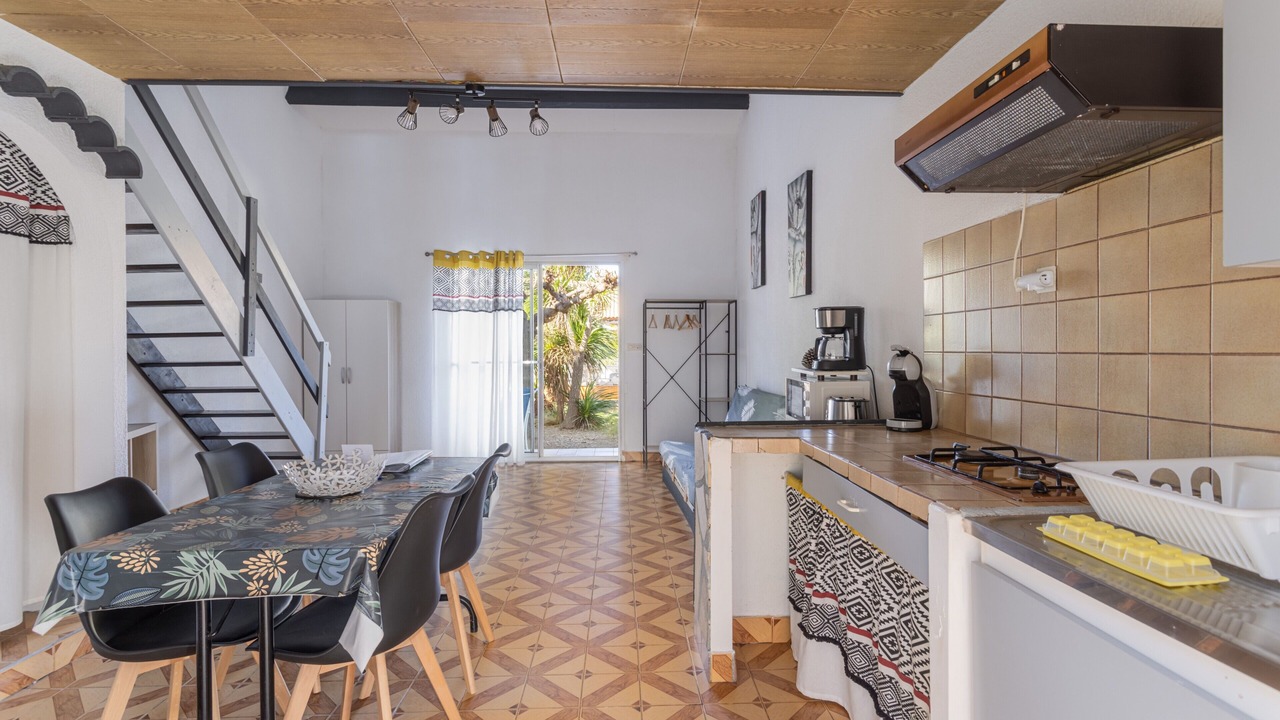 Photo of Kitchen in Roquefort-des-Corbieres