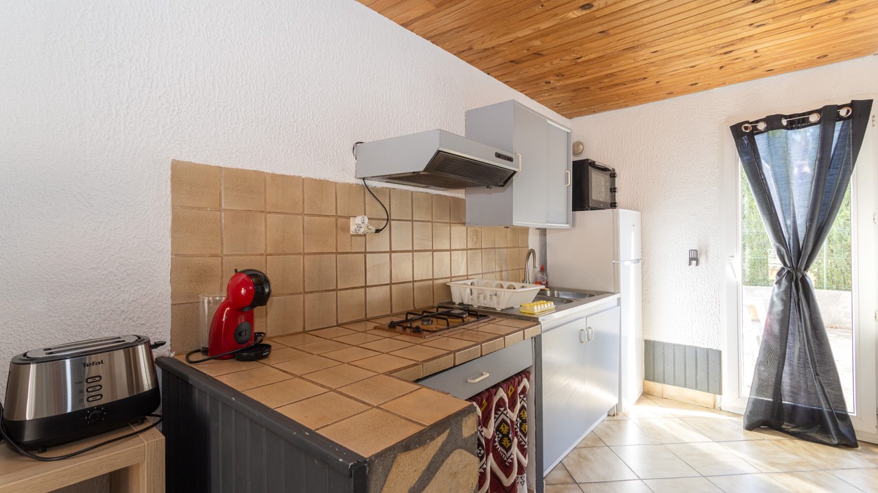 Photo of Kitchen in Roquefort-des-Corbieres