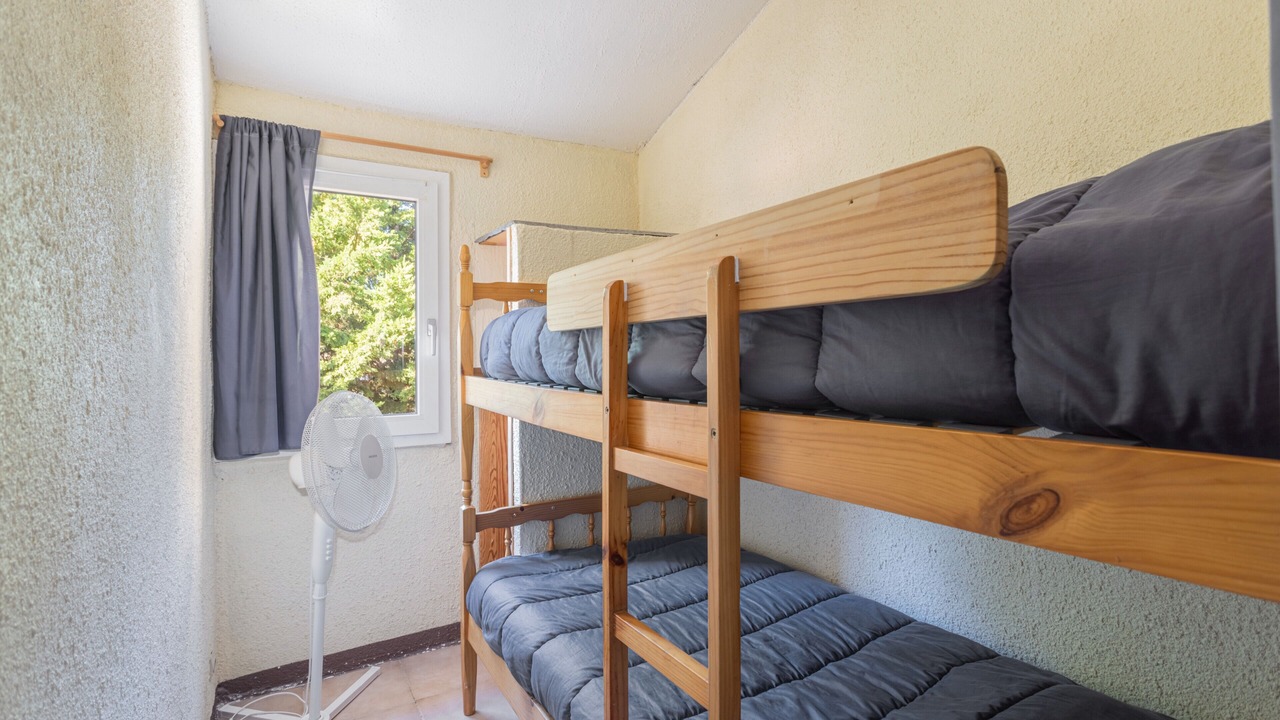 Photo of Bedroom in Roquefort-des-Corbieres