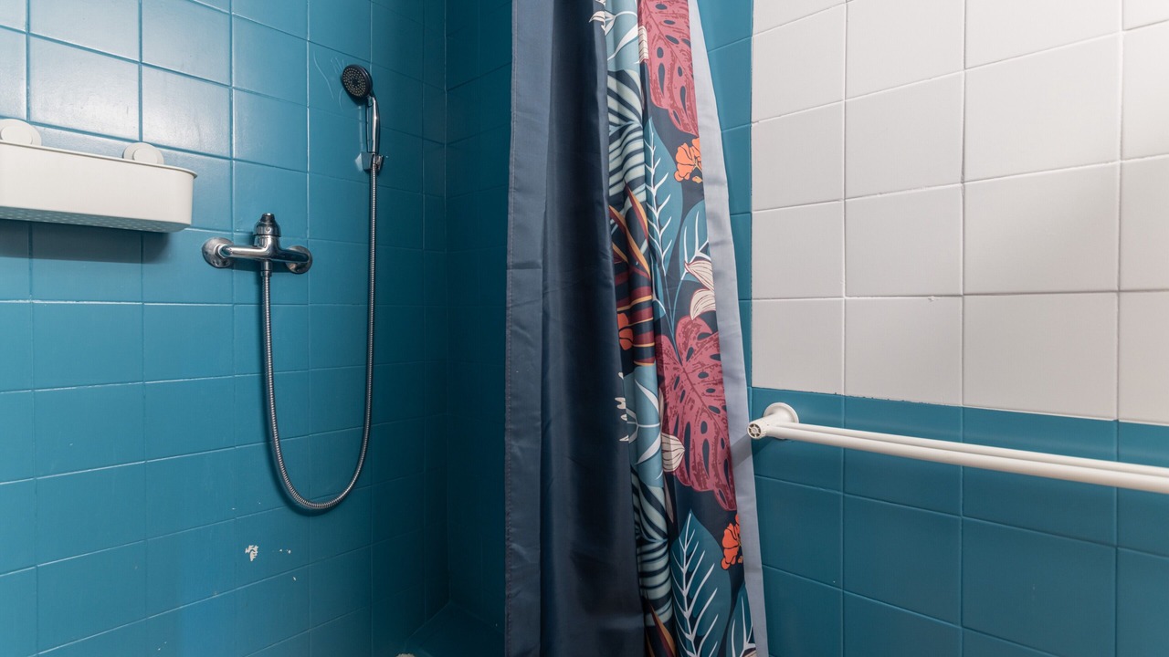 Photo of Bathroom in Roquefort-des-Corbieres