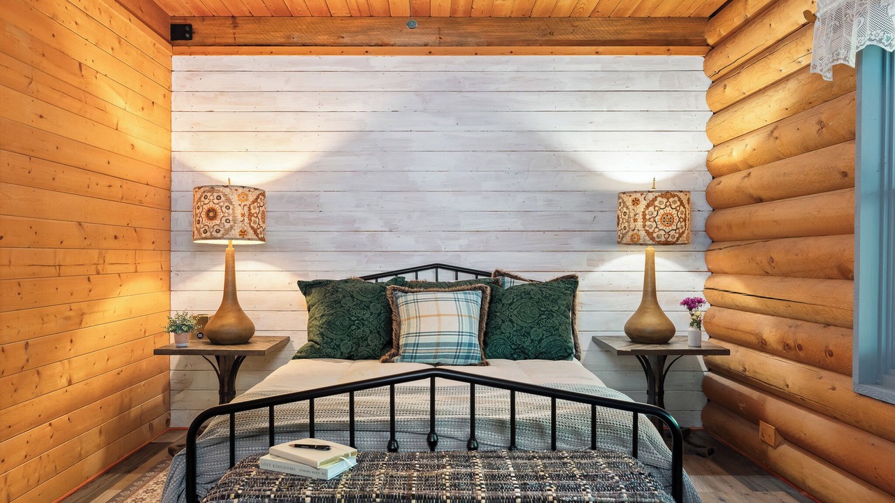 Photo of Bedroom in McDonough