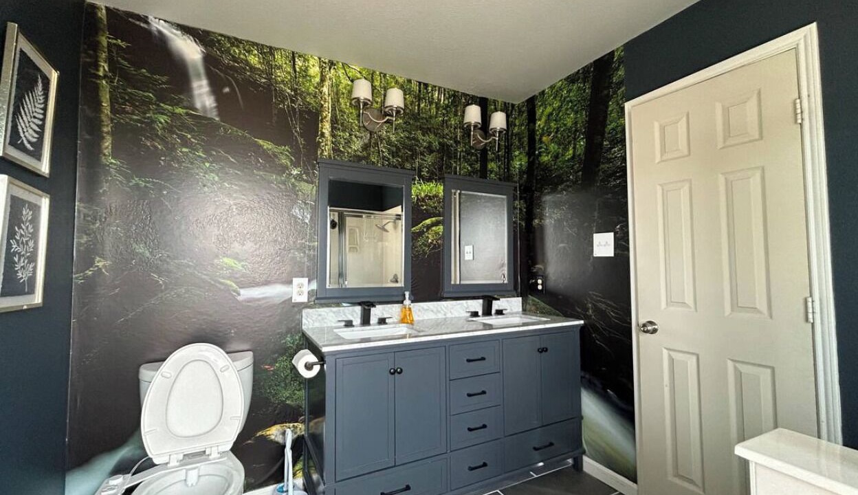 Photo of Bathroom in Manchaca