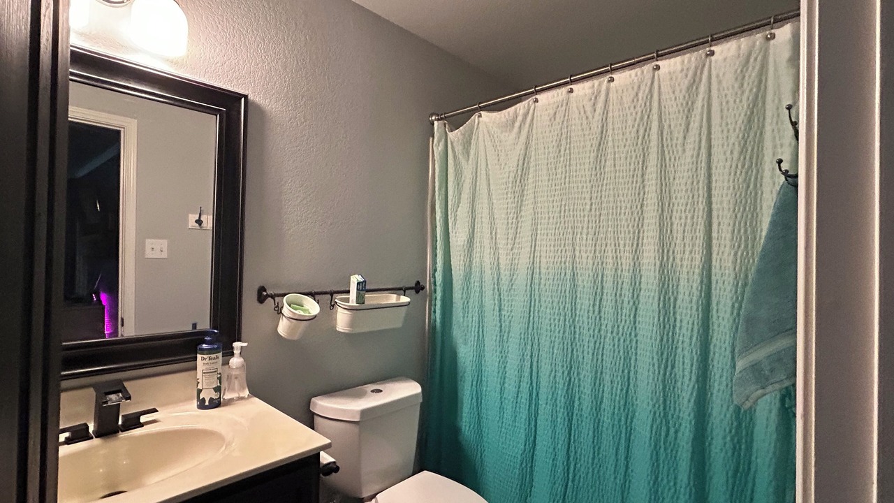 Photo of Bathroom in Manchaca