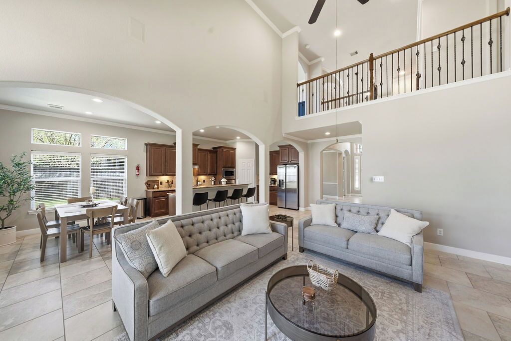 Photo of Livingroom in Sterling Ridge