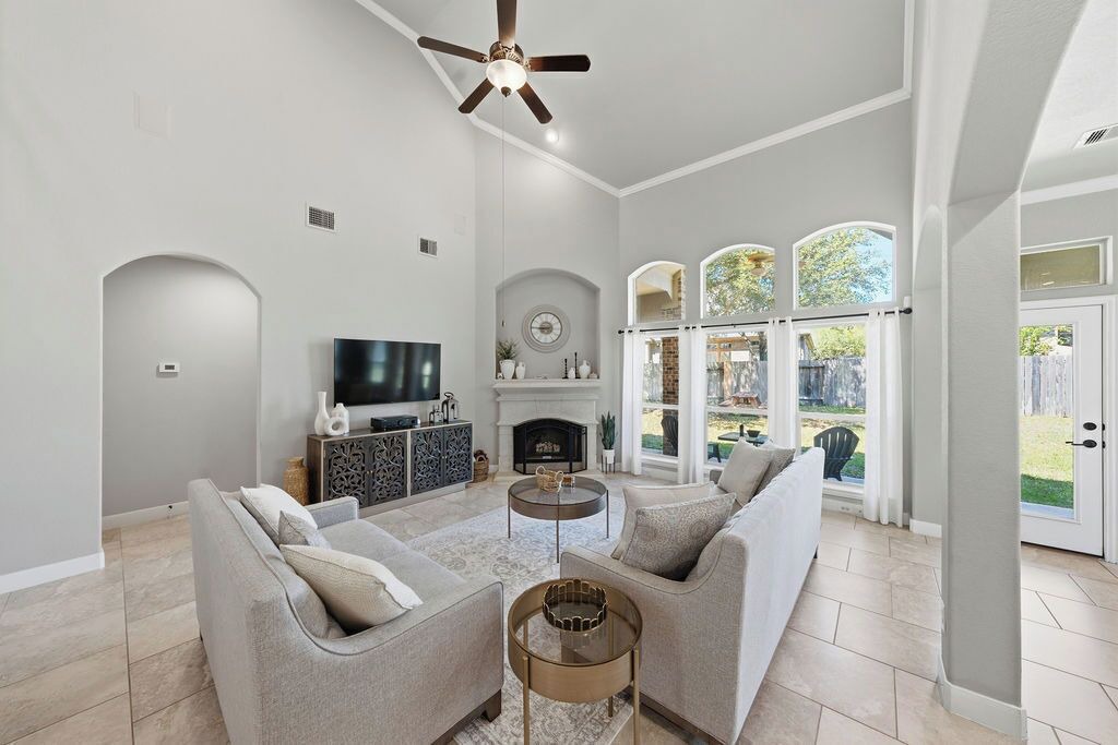 Photo of Livingroom in Sterling Ridge